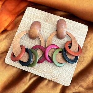 NWT WOMENS VINTAGE WOODEN EARRINGS